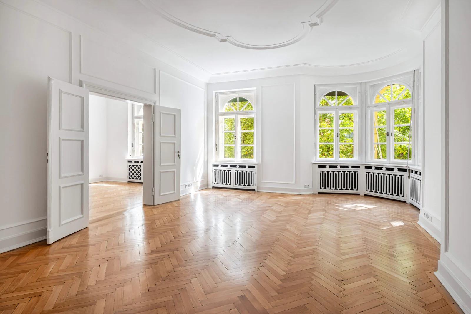 Fenster und Türen lackieren in Wien